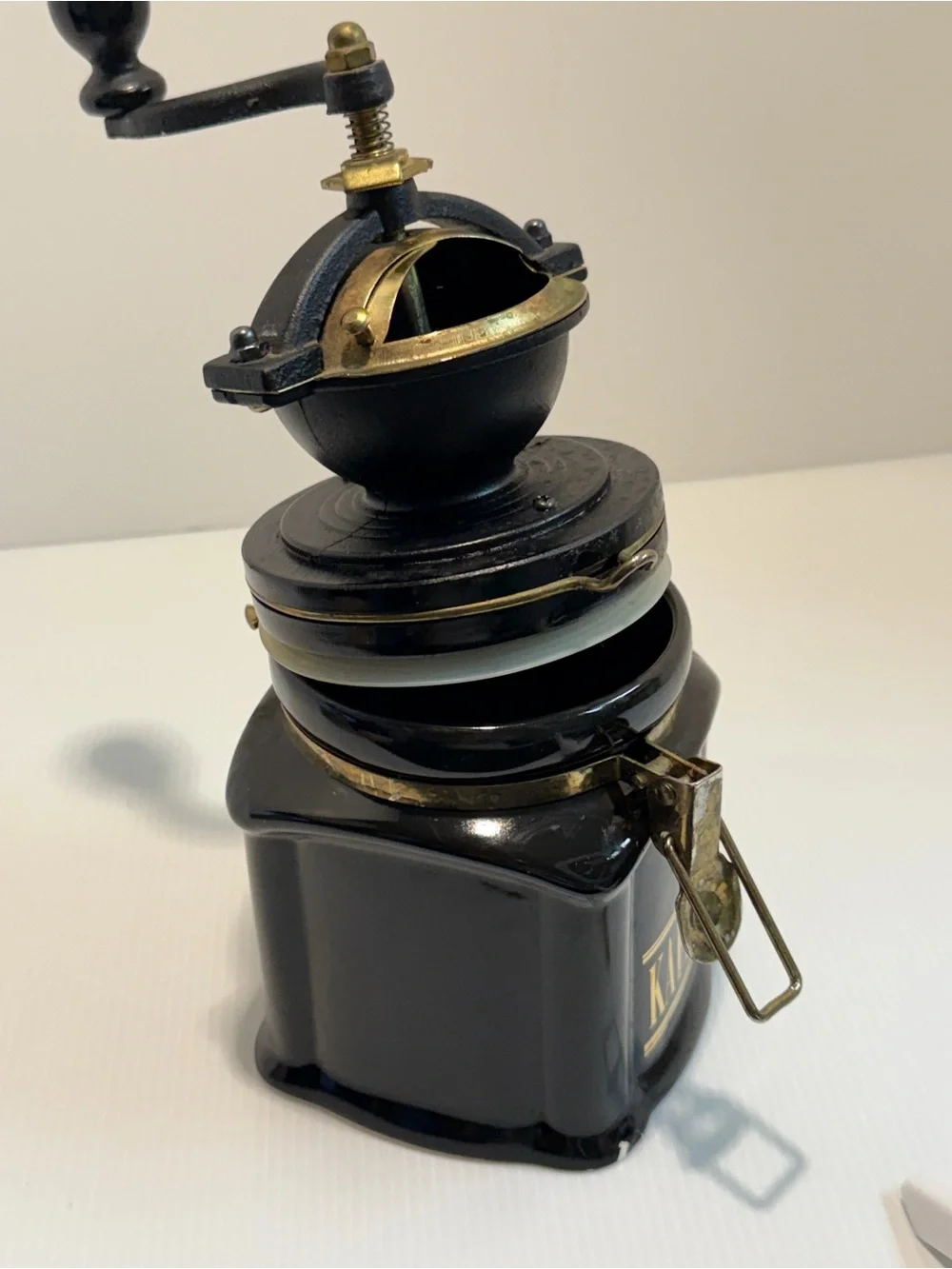 David Birch London Pottery Green Canister Coffee Grinder 9.5 in. 1980